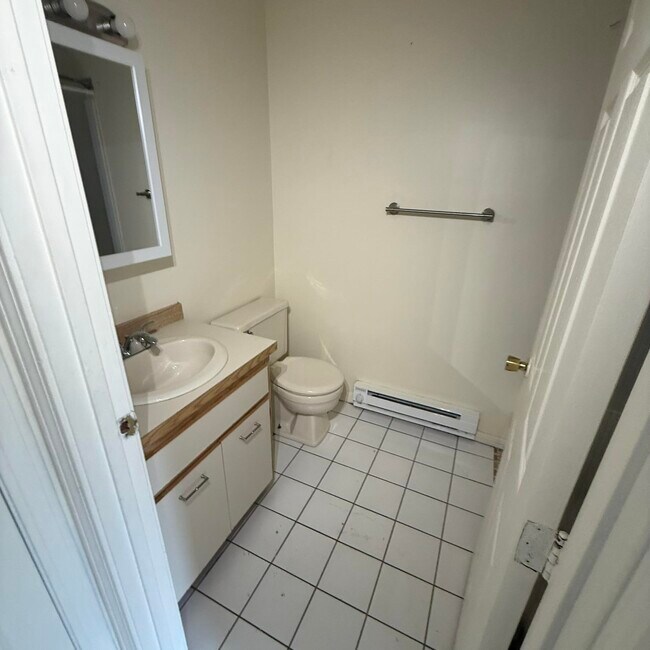 Building Photo - 59 Stonegate Ln