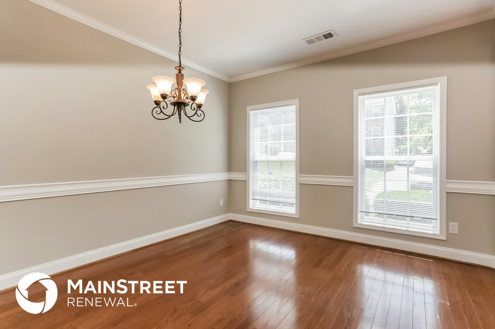 Building Photo - 1299 Vonda Ln SW