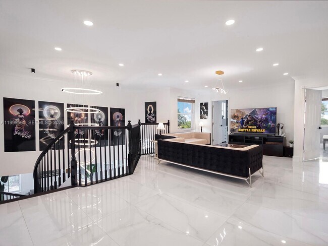 Building Photo - 4860 SW 161st Ln