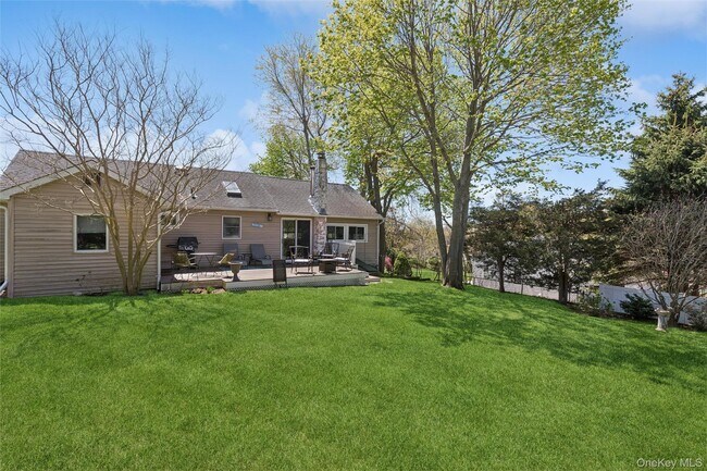 Building Photo - 1600 Captain Kidd Dr