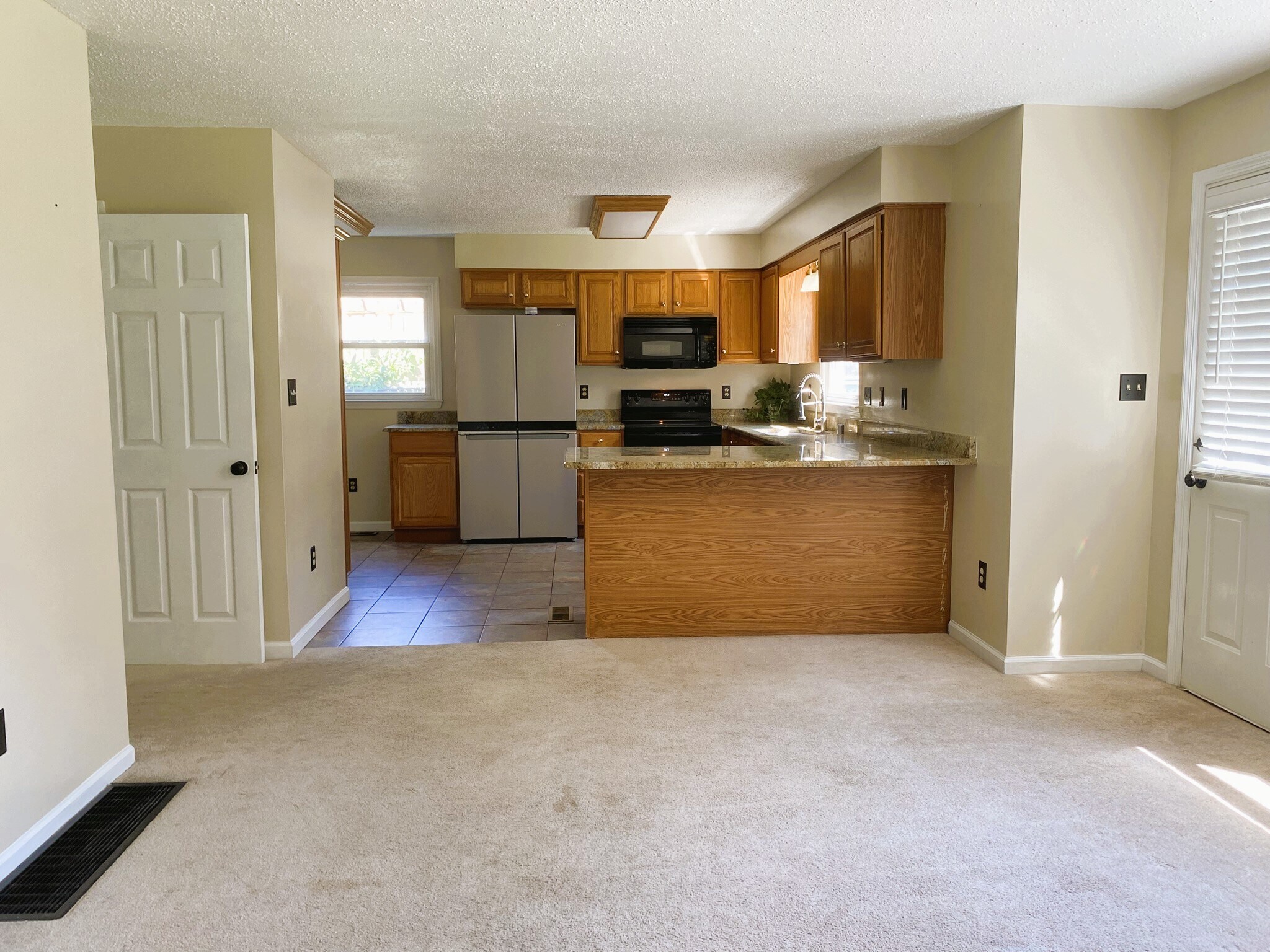 Building Photo - 3558 Winthrop Dr