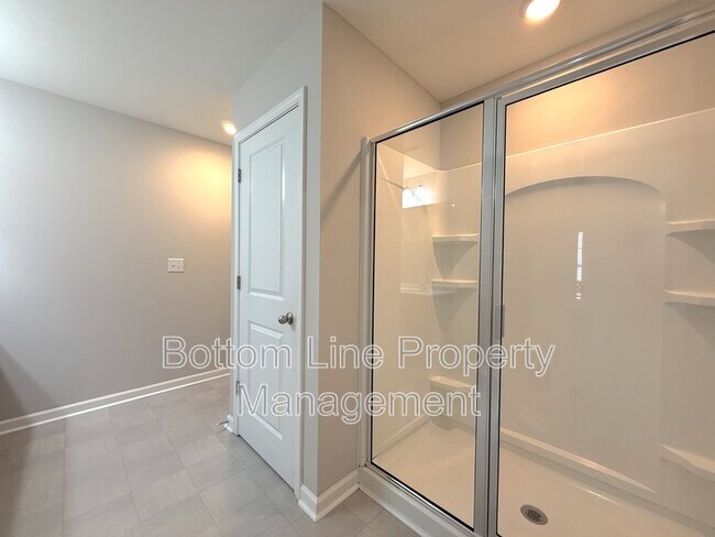 Building Photo - 6104 Guildford Hill Ln