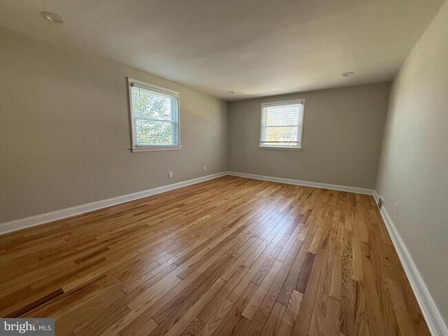 Building Photo - 331 Candlewood Rd