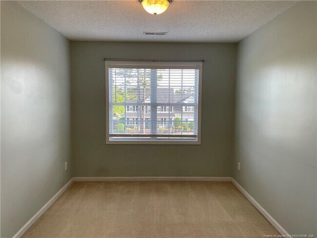 Building Photo - 346 Cresthaven Dr
