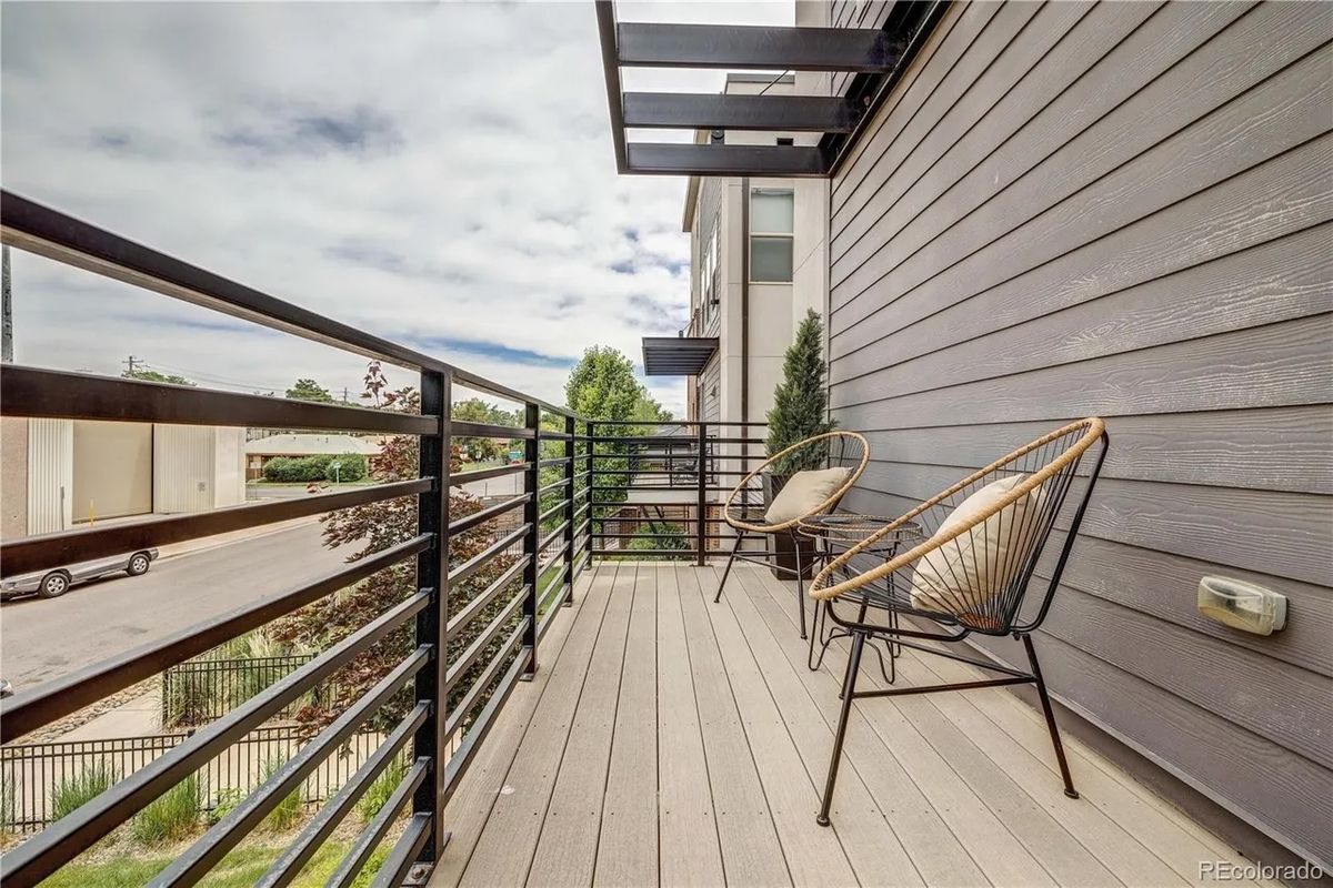 Building Photo - 1317 Jackson St