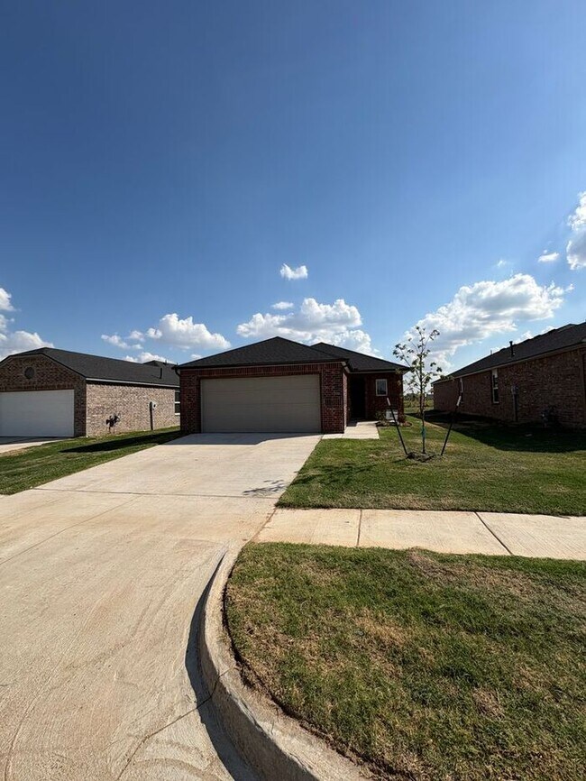 Building Photo - Modern New Construction 4 Bedroom, 2 Bathroom Home in Yukon with Open Living Spaces