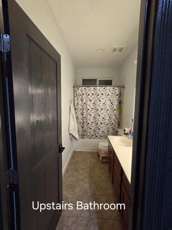 Building Photo - 11 Sola Ct