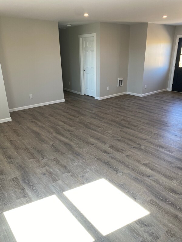 Building Photo - 7248 OH-117
