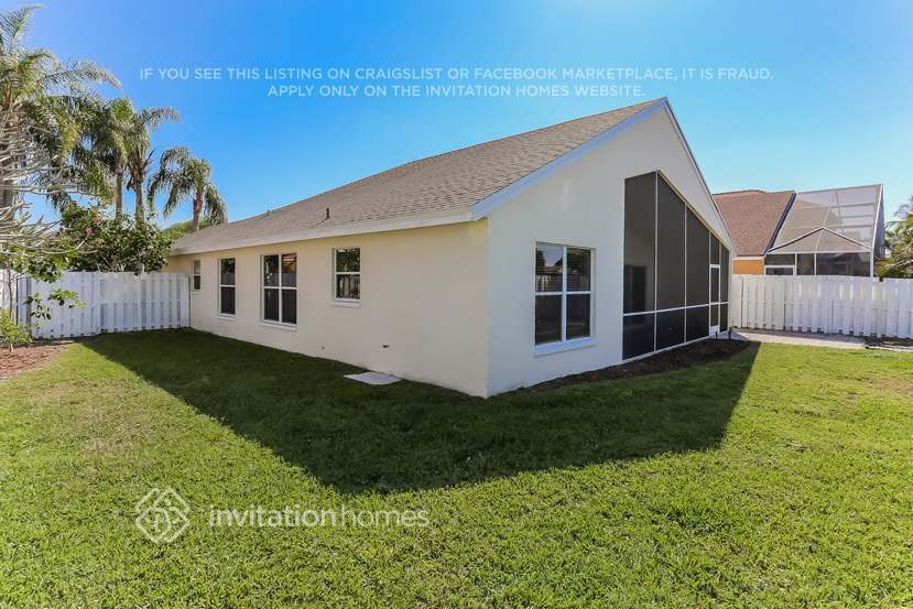 Building Photo - 1369 Fairfax Cir E