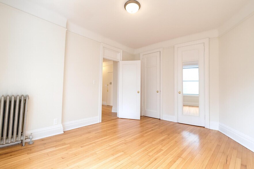 Building Photo - 150 Haven Ave