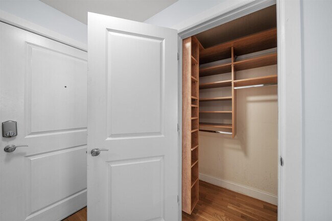 Building Photo - 5711 Jefferson St