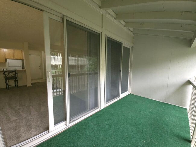 Building Photo - 2707 Valmont Rd