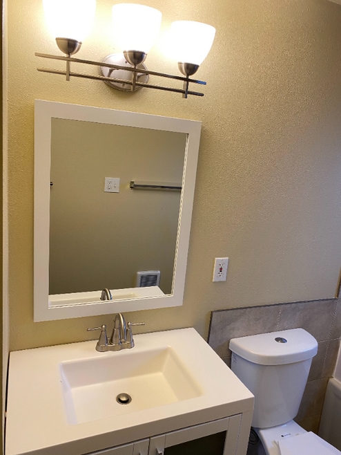 Building Photo - 3901 15th Ave S