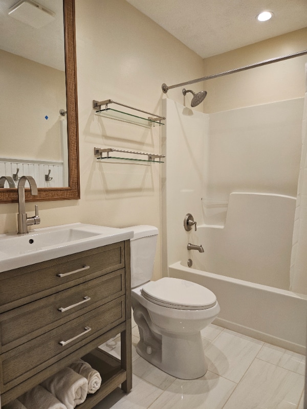 Building Photo - 21628 Marlin Ave