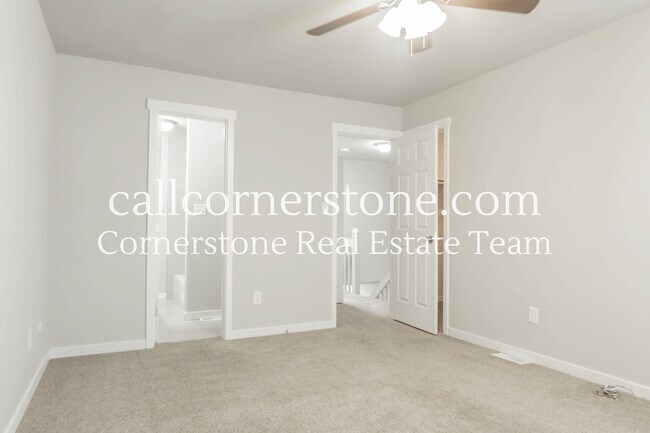 Building Photo - 4877 Bluestem Dr