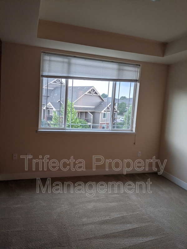 Building Photo - 2445 Windrow Dr