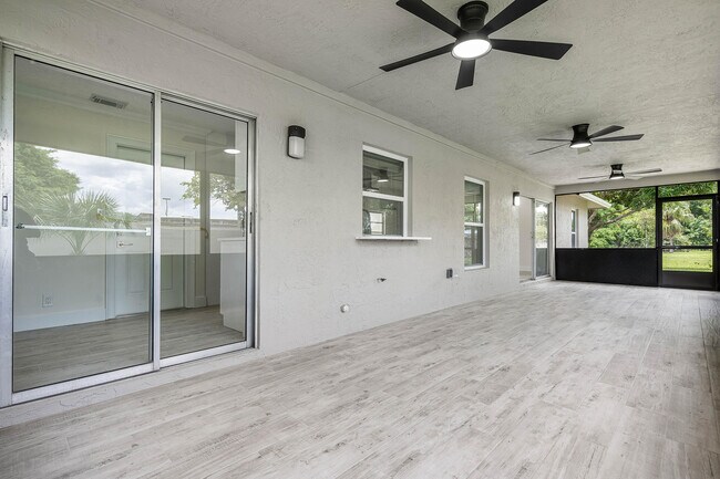 Building Photo - 6098 Winding Brooke Way
