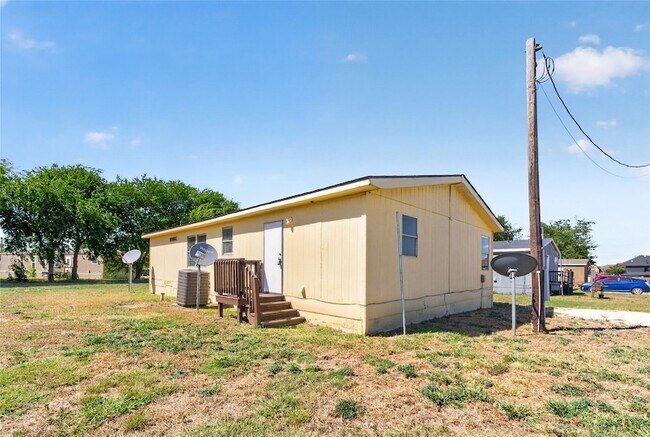 Building Photo - 1341 Flying L Ln