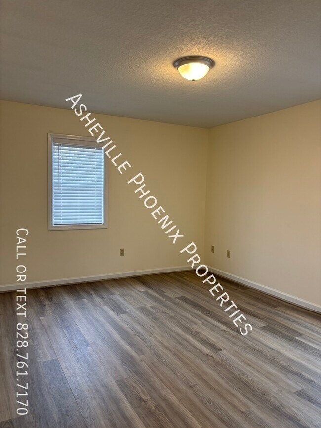 Building Photo - 148 Laurel Loop