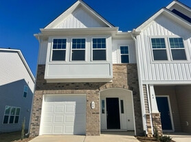 Building Photo - 48 Begonia St