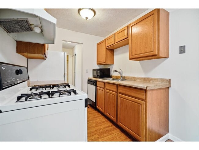 Building Photo - 5315 Minnehaha Ave