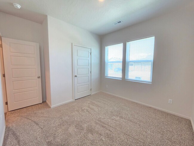 Building Photo - $2,695 - 4 Bed / 2 Bath Beautiful Newer Construction Home in Cheney