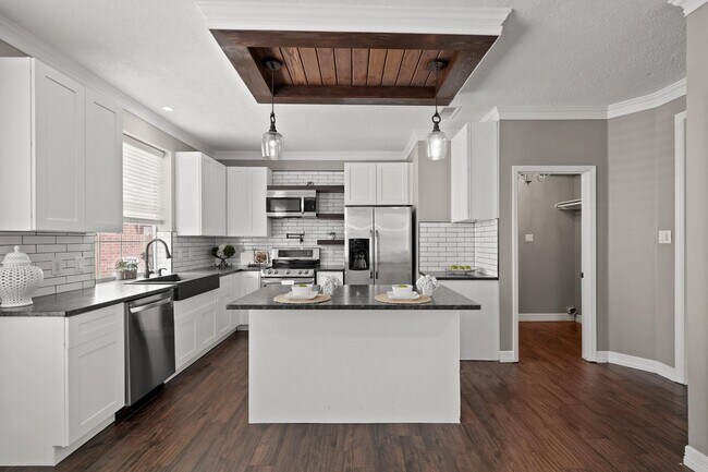 Building Photo - 1207 Wildewood Ct