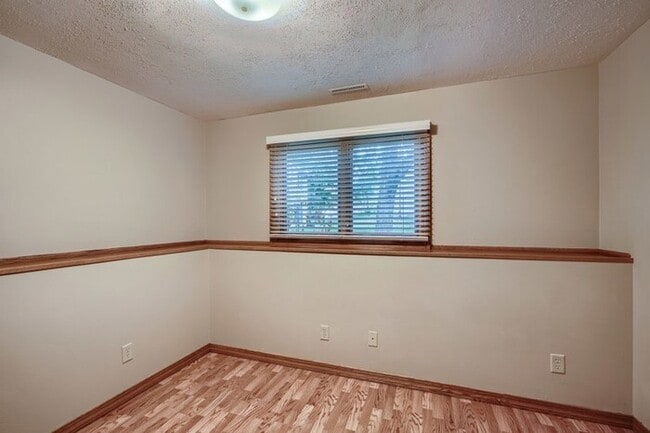Building Photo - 740 Windmill Court, Eagan, MN, 55123