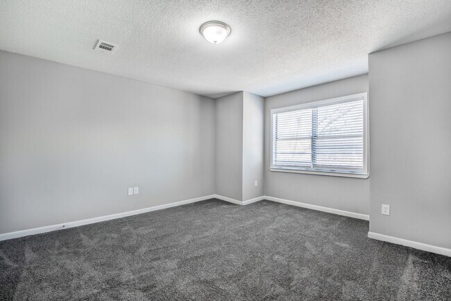 Building Photo - Beautiful Home For Rent!