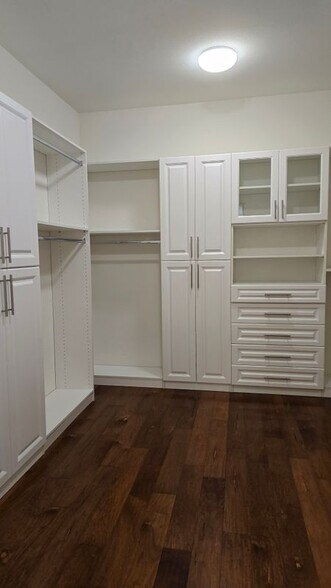 Building Photo - 5013 Clematis Ct