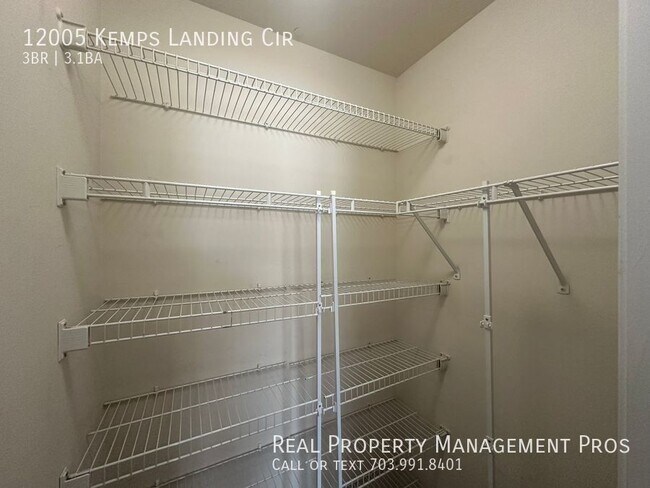 Building Photo - 12005 Kemps Landing Cir