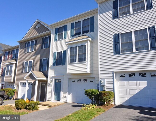 Building Photo - 117 Scirocco Ln