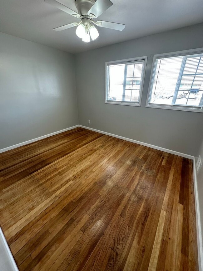 Building Photo - 4650 S