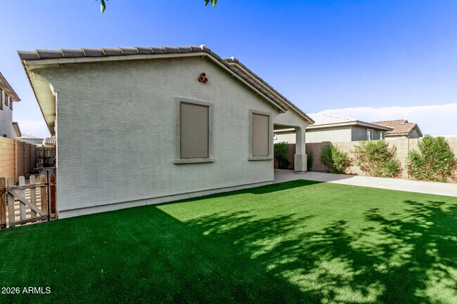 Building Photo - 20419 E Rosa Rd
