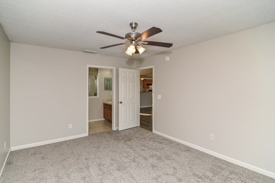 Building Photo - 7057 Rapid River Dr W