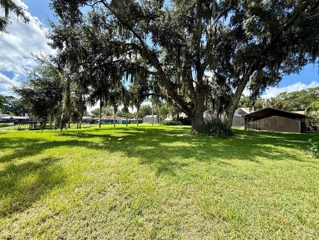 Building Photo - 1103 Ballinger Rd