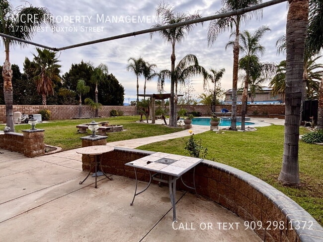 Building Photo - 1730 W Buxton St