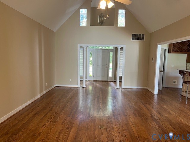 Building Photo - 11809 Hogans Alley