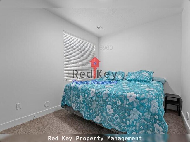 Building Photo - Kings Landing Single Family Home