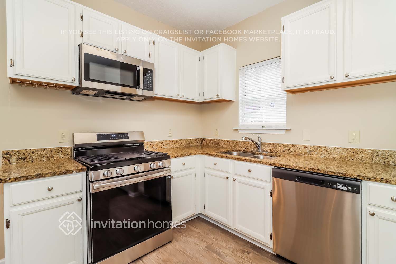 Building Photo - 1471 Chapel Hill Ln SW