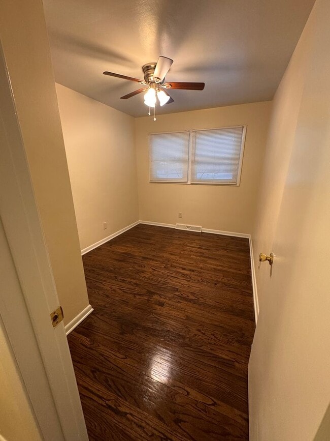 Building Photo - 311 Ventura Dr