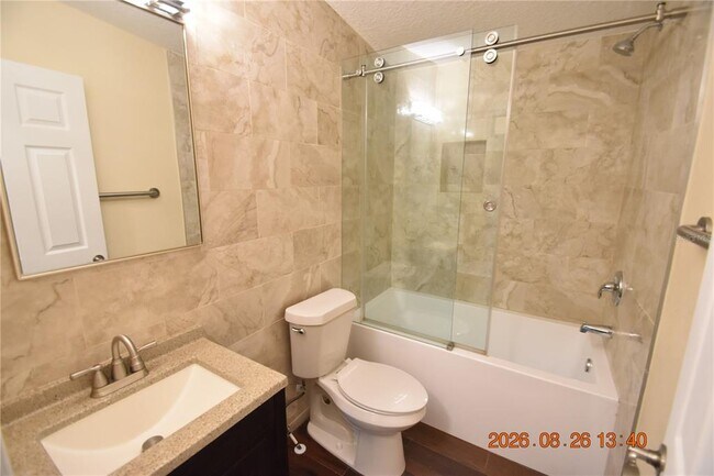 Building Photo - 12106 Waterview Dr
