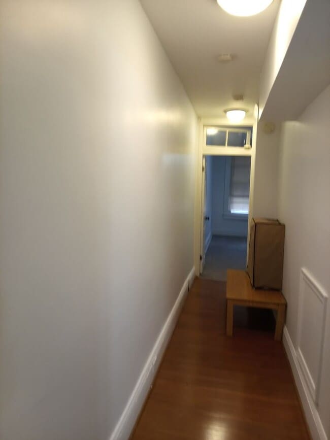 Building Photo - Quiet block, cozy home with extra touches