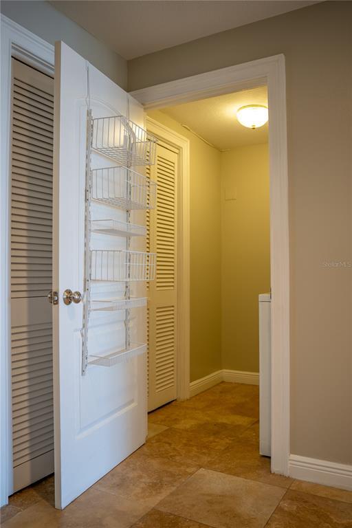 Building Photo - 1 Beach Dr SE