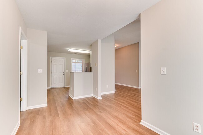 Building Photo - 536 Stirling Bridge Rd