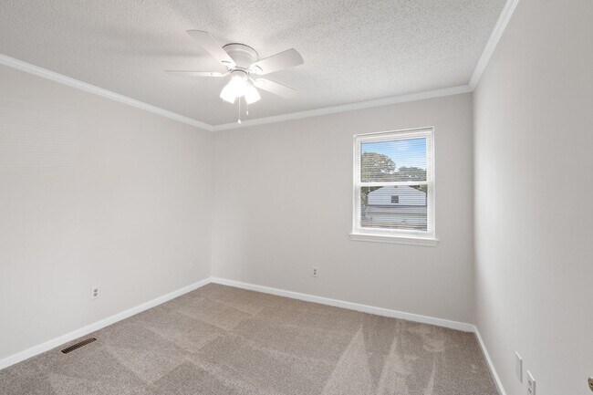 Building Photo - 1768 Olympic Dr