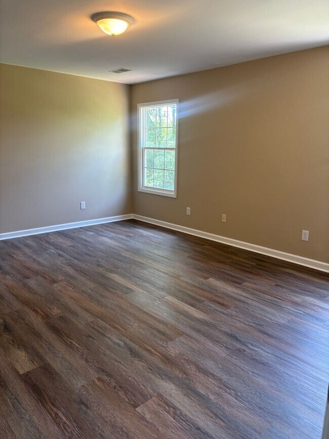 Building Photo - New For Rent in Pinson!