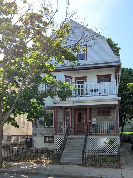 Building Photo - 41 Bay State Ave