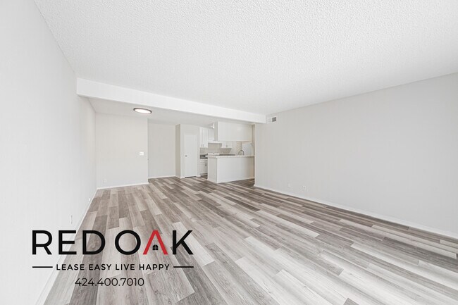 Building Photo - 21315 Roscoe Blvd