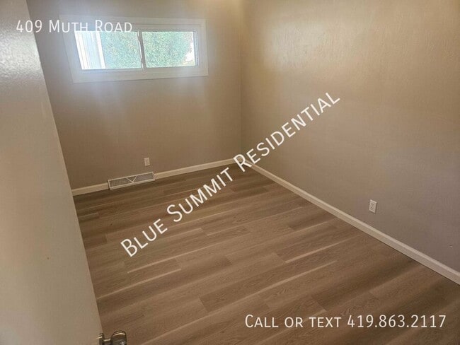 Building Photo - 409 Muth Rd